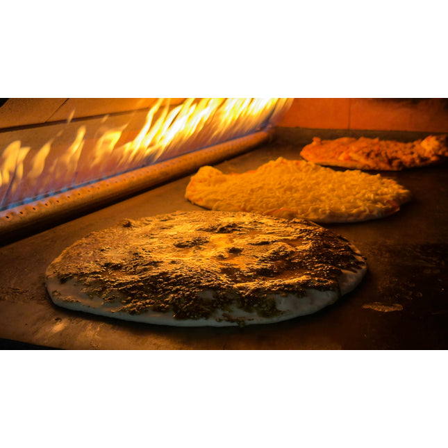 مناقيش زعتر (٦ قطع) - Manakish Zaatar (6 Pieces)