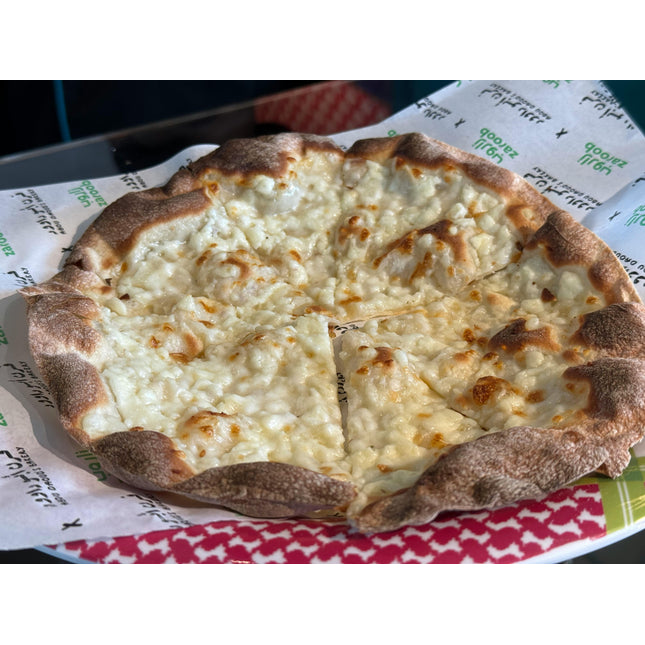 مناقيش جبنة موزاريلا (٦ قطع) - Manakish Mozzarella (6 Pieces)